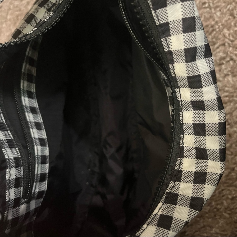 Baggu Medium Crescent black and white gingham/plaid